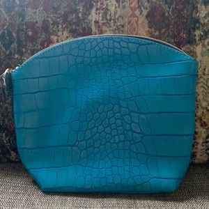 Elizabeth Arden cosmetic pouch